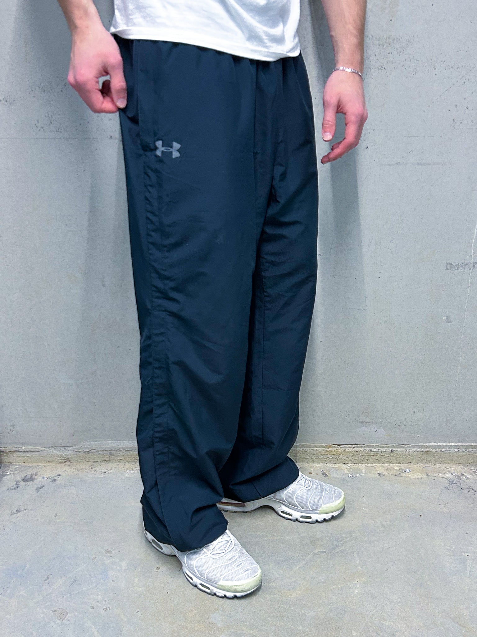 UA Vintage Trackpants